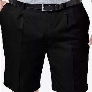 HAGER MENS size 34 BLACK PLEADED dress shorts.